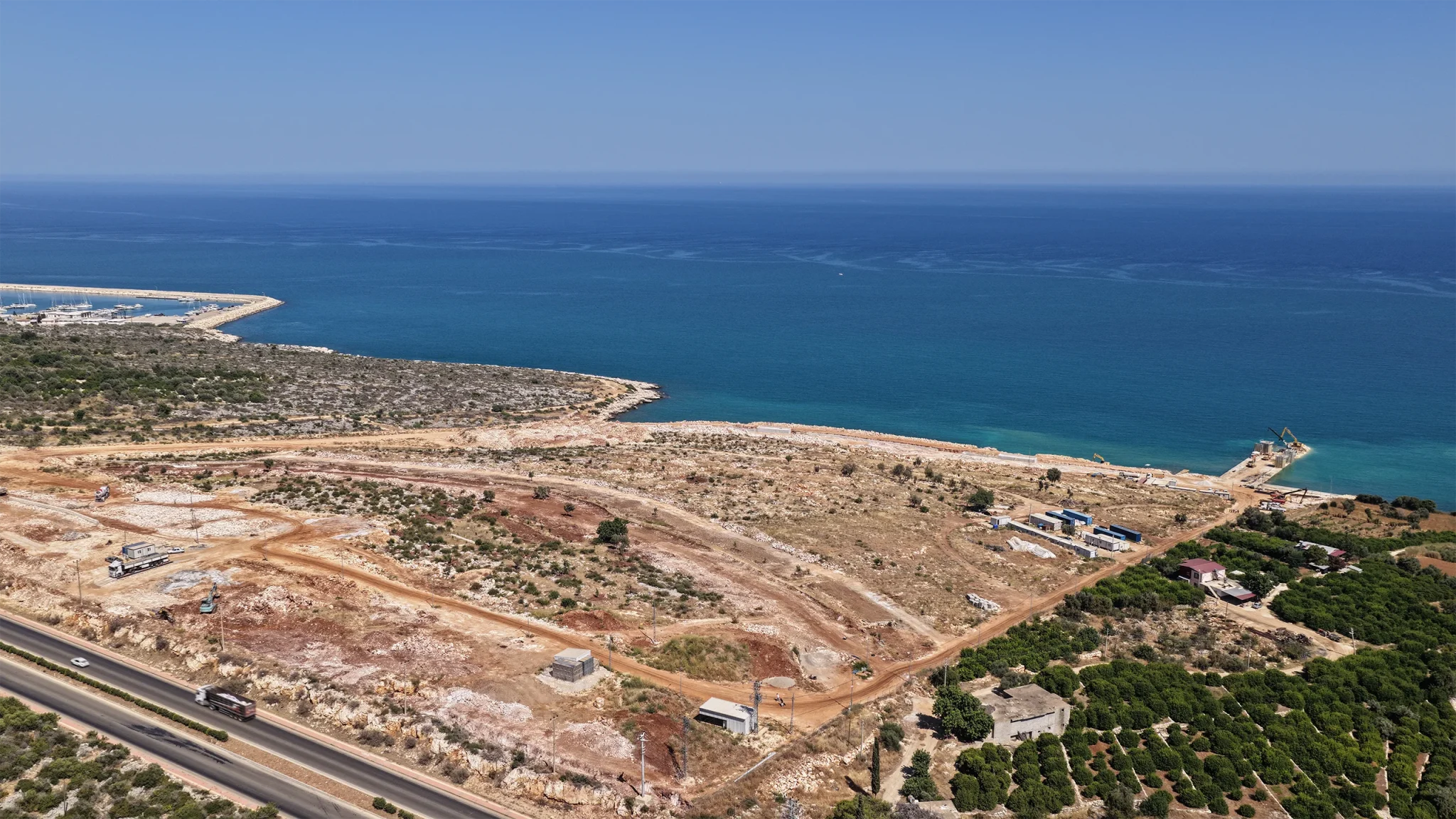 Mersin Kumkuyu 5 Yıldızlı Tatil Köyü Projesi saha havadan görünüm
